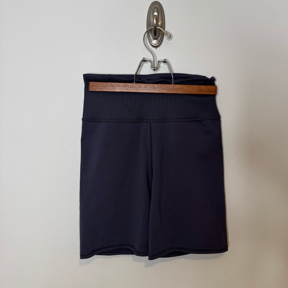 Vuori Navy High-Rise Bike Shorts
